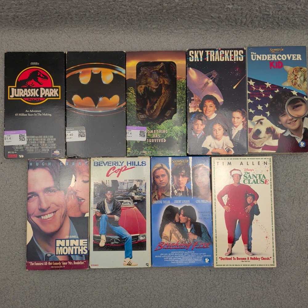 Lot of 9 Vintage Classic Movie VHS Video VCR Tapes Jurassic Park Batman Untested